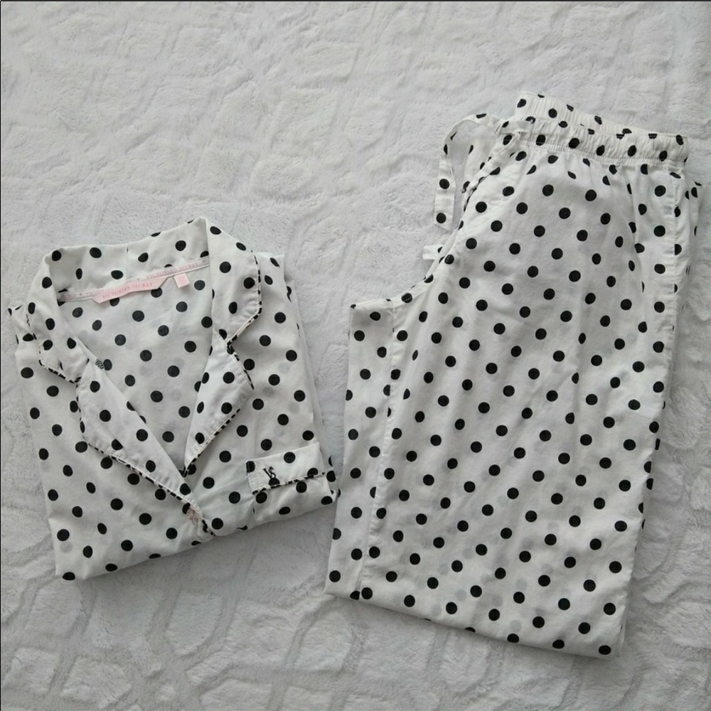 Victoria’s Secret Pajamas Set